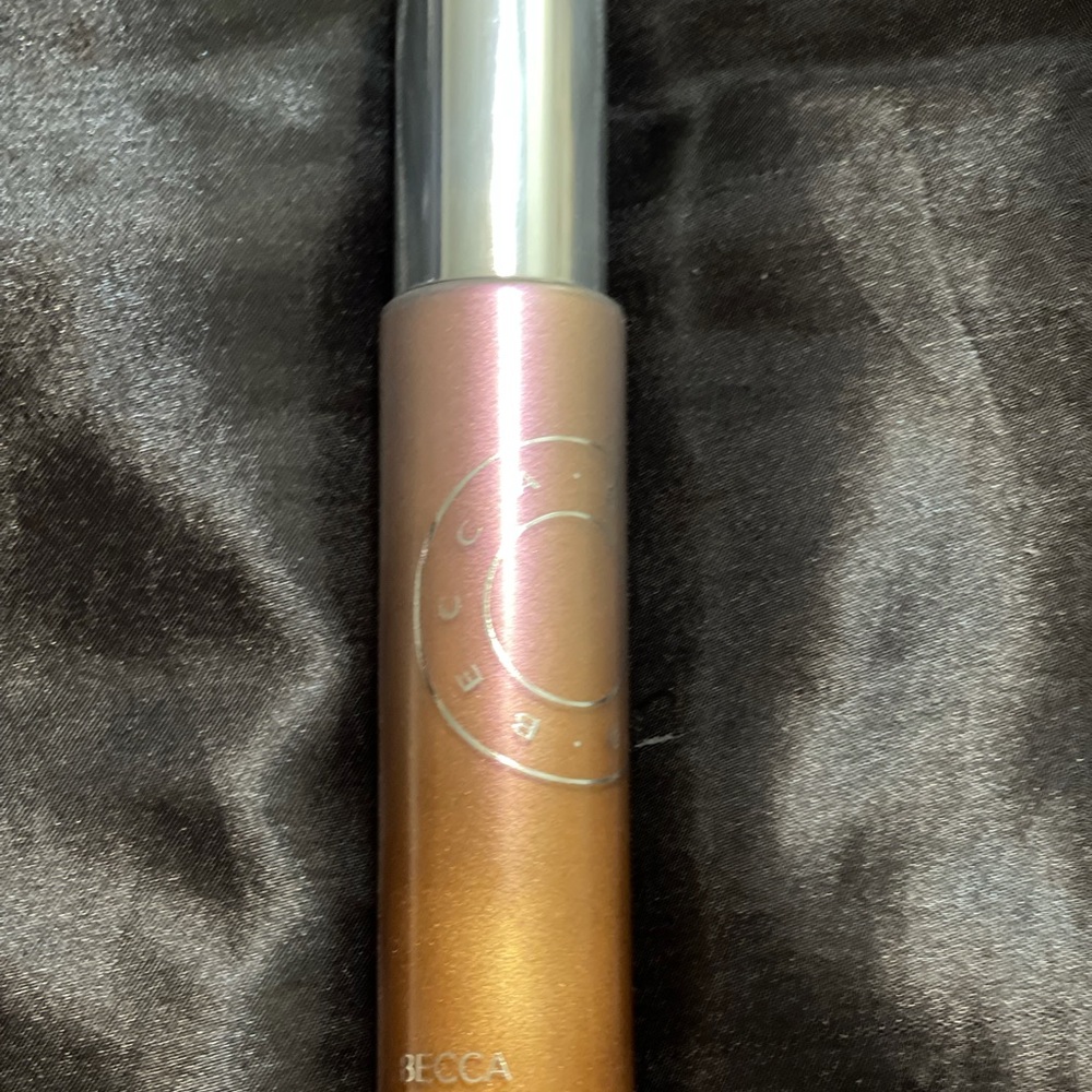 New make up - Picture 5 of 6